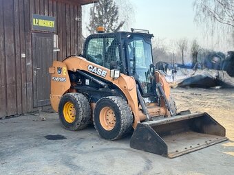 Smykový kolový nakladač Case SV185 - 2