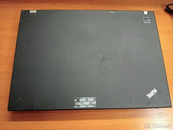 predám IBM LENOVO THINKPAD T61 , WINDOWS XP, bez baterky. - 2