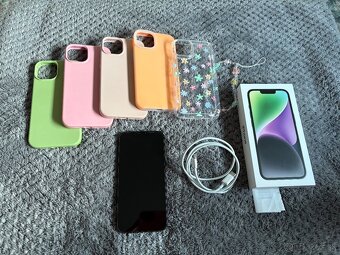 Predám iPhone 14 256gb ešte rok v záruke - 2