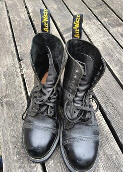 Dr. Martens - 2