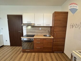Elegantný 2-izbový byt, pár minút peši od centra Liptovského - 2