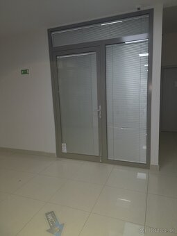 Obchodno-administratívny priestor-ŠEKO Center Komárno - 2