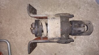 Predám zaves na zetor3011. 4011 - 2