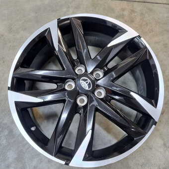 Hliníkové Toyota disky 5x114,3 R19 7,5J ET50 - 2