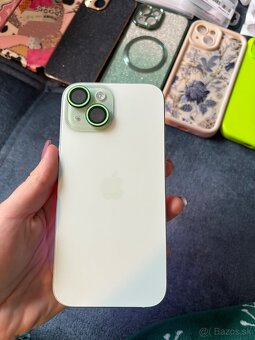 iPhone 15 256 GB Green - 2
