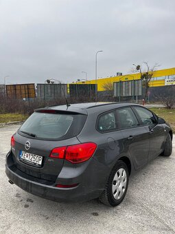 Opel Astra Sport Tour - 2