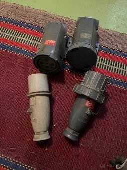 Zásuvka a zastrčka silnoprúdová, 63A - 2