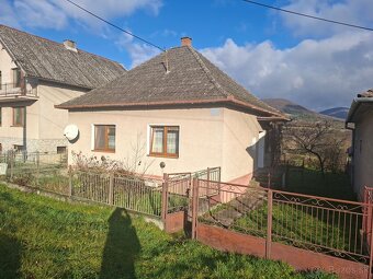 Rodinný dom Trenčianske Jastrabie 2464 m2 - 2