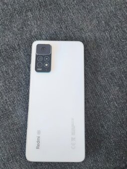 Predám pekný a zachovalý mobil XIAOMI REDMI NOTE 11 PRO 5G. - 2