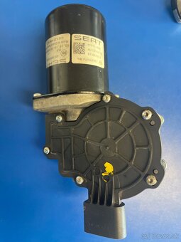 Motorček stieračov ATECA, KAROQ - 2