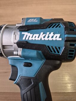 Makita vŕtačka s priklepom DHP489 - 2