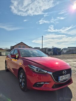 Mazda 3 hatchback 2.0 benzín - 2