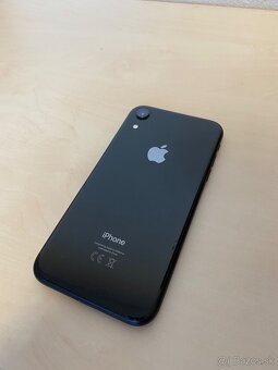 iPhone XR 64 GB - 2
