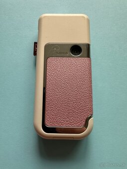 Nokia 7360 - 2