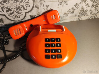 Retro telefon Tesla - 2
