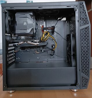Predám:PC i3,16GB RAM,Grafika 768MB,1 x M.2 512GB,HDD 1TB... - 2