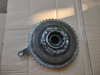 Rozeta a štít Jawa ČZ polbubon - 2