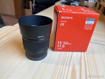 Sony 50mm FE f/1.8 - 2