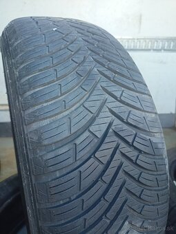205/60 R16 - 2