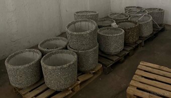 Betónový kvetináč - 2