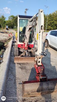 Minibager Takeuchi TB219 - 2