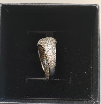 Strieborný prsteň so zirkónmi - 2