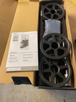 Stojan na pneumatiky - 2