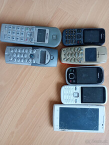 Predám Samsung S5530 retro, S3mini old mobily - 2