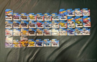 Hot Wheels - Nissan a Datsun - 2