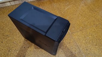 Starší herný počítač - 2