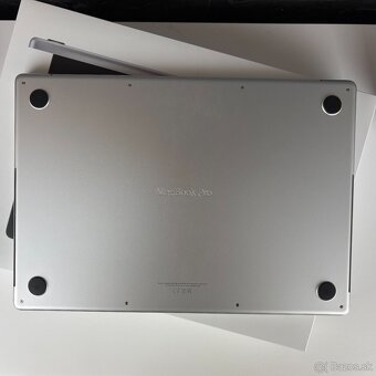 Macbook Pro M2 16" 2023 - Dobrý stav - 2