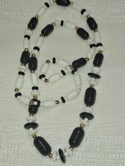 STARÝ NÁHRDELNÍK - 2