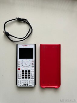 Graficka kalkulacka TI-nspire CX II-T - 2