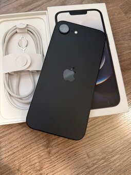 iPhone 16e 128 gb black novy - 2