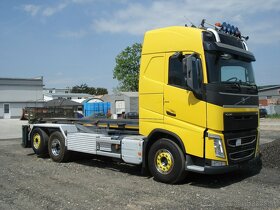 VOLVO FH 500 HAKOVY NOSIC KONTAJNEROV - 2