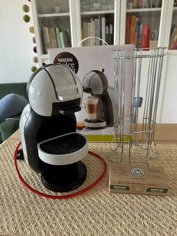 Kávovar Dolce Gusto Mini Me so stojanom na kapsule - 2