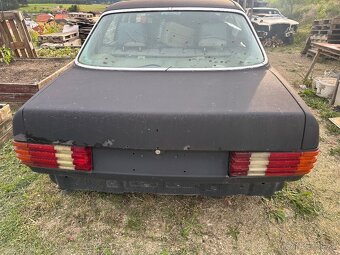 Mercedes E 126 - 2