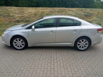 Toyota Avensis D4D T27 2.2d 110kw Premium - 2