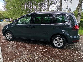 Volkswagen Sharan 2,0TDI Highline - 2
