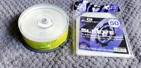 30x Dvd+R balenie + 2x obal na Cd/Dvd + led lampa
- 2