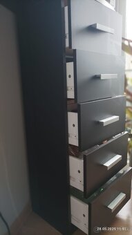 Komoda - 2