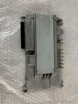 skoda zosilovac canton mib2 81A035223 - 2