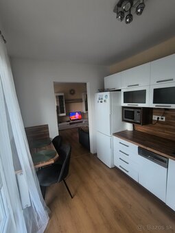 VOĽNÝ 🏡 prenajmem 2-izbový byt – 59 m², ul. SNP - 2