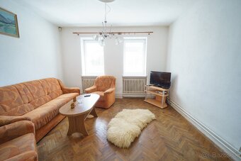 Rodinný dom pri Vrábľoch na predaj (Nová Ves nad žitavou) - 2