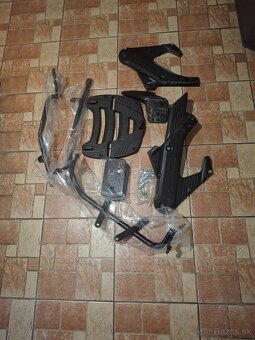 Držuak kufrov givi afrika twin 750 rd07 - 2