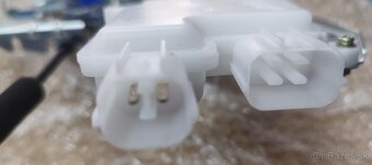 zadný zámok dverí RENAULT MASTER MOVANO   2010 -- - 2