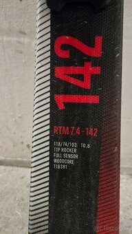 lyže volkl rtm 142cm + palice - 2
