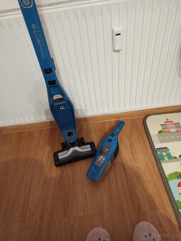 Predám VYSAVAČ - 2