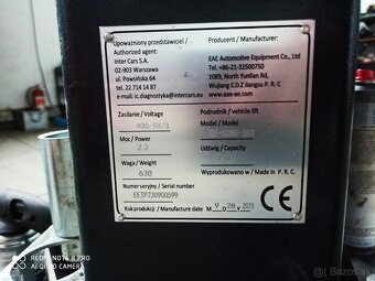 Dvojstlpovy zdvihák 3,5T 380V - 2