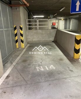 parkovacie miesto v komplexe - 2